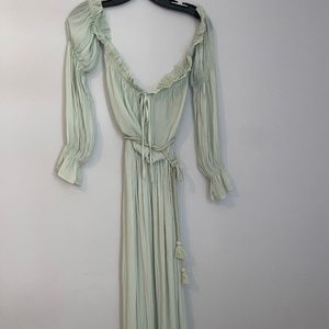 Maxi Off-the shoulder dress